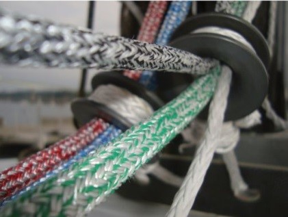 Rundkauschen und Tauwerk